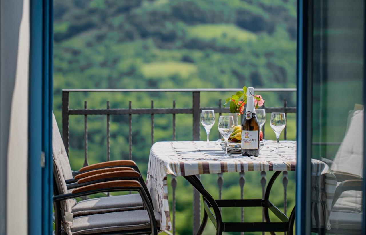 Holiday Home Grimalda Bagian luar foto